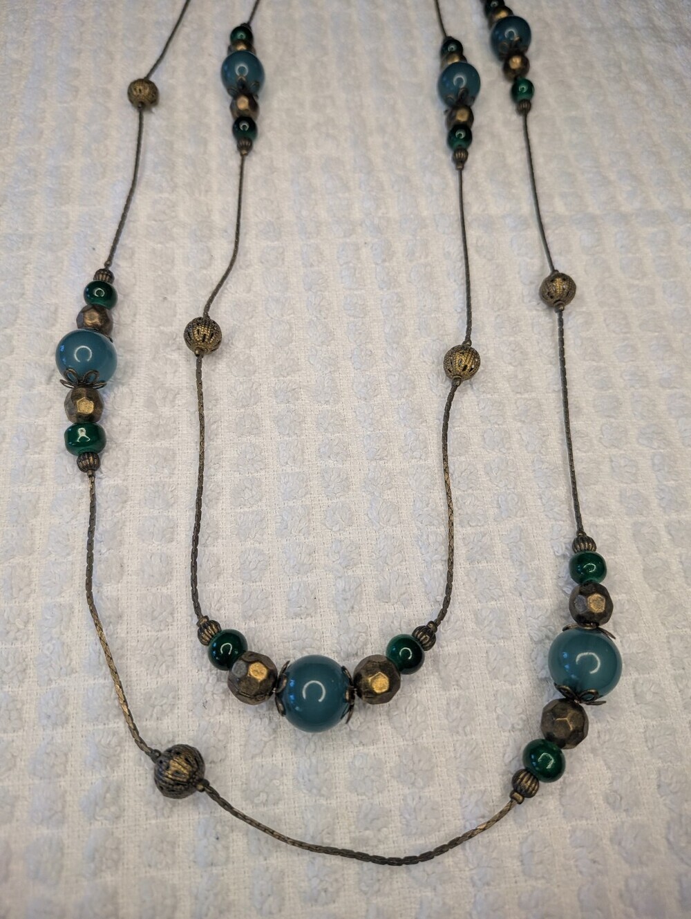 Vintage Boho Textured Bronze Tone And Green Beaded Necklace - Picture 2 of 10